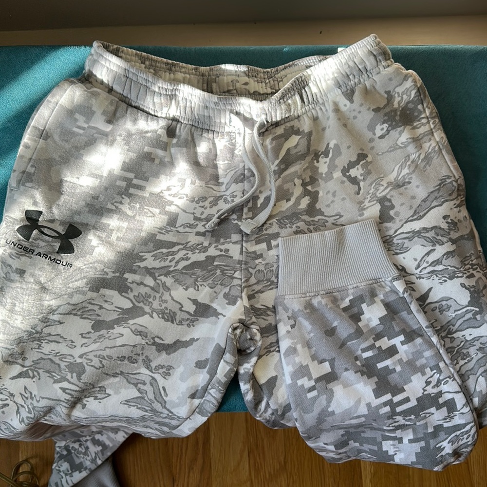 Youth Under Armour Joggers